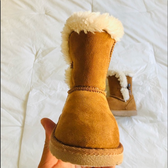 Winter fur boots - Picture 4 of 14